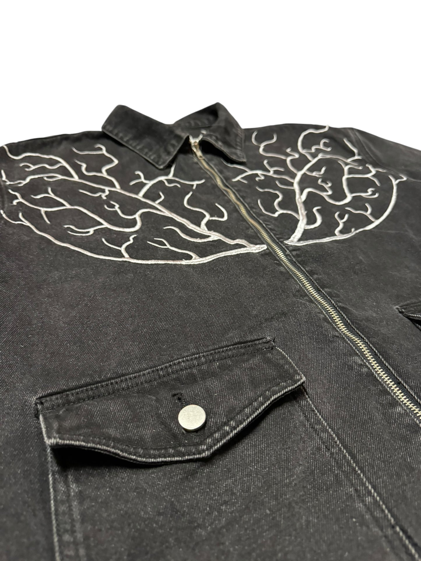 OFFBEAT ESSENTIALS Vein Denim Jacket